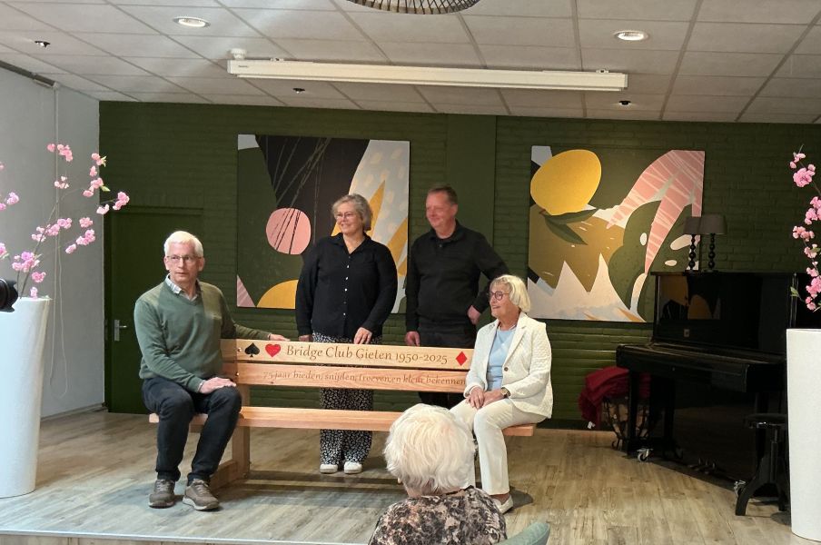 Bridge bank voor Dekelhem